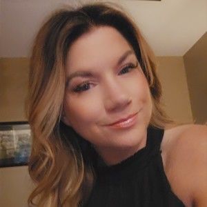 Meet your Posher, Stacy